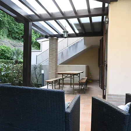 Se185 - Senigallia, Trilocale Ristrutturato Con Giardino