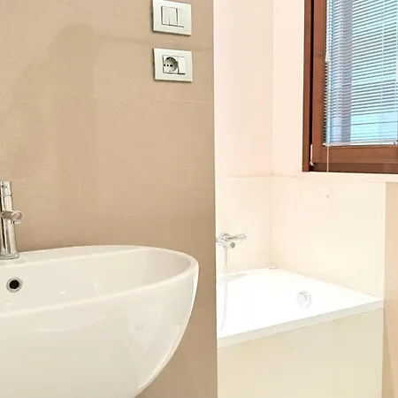 Appartamento Se185 - Senigallia, Trilocale Ristrutturato Con Giardino *